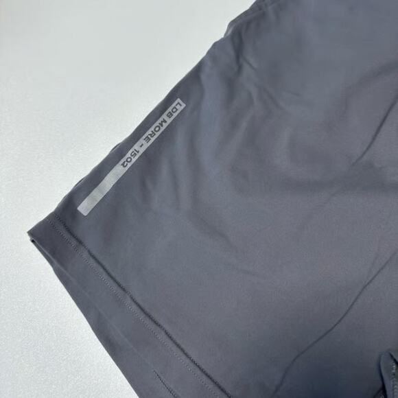 Alphalete Mens Shorts 6" - Picture 4 of 5